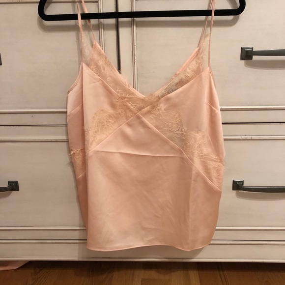 VDAY❣️F21// NWOT peach satin lace top - Picture 1 of 4